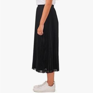 Vince Camuto Pleated Midi Skirt in Black Size S